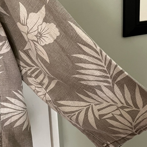 Chico’s Design 100% Linen Hawaiian Floral Leaf Design Snap Front Light Jacket M - Picture 4 of 12